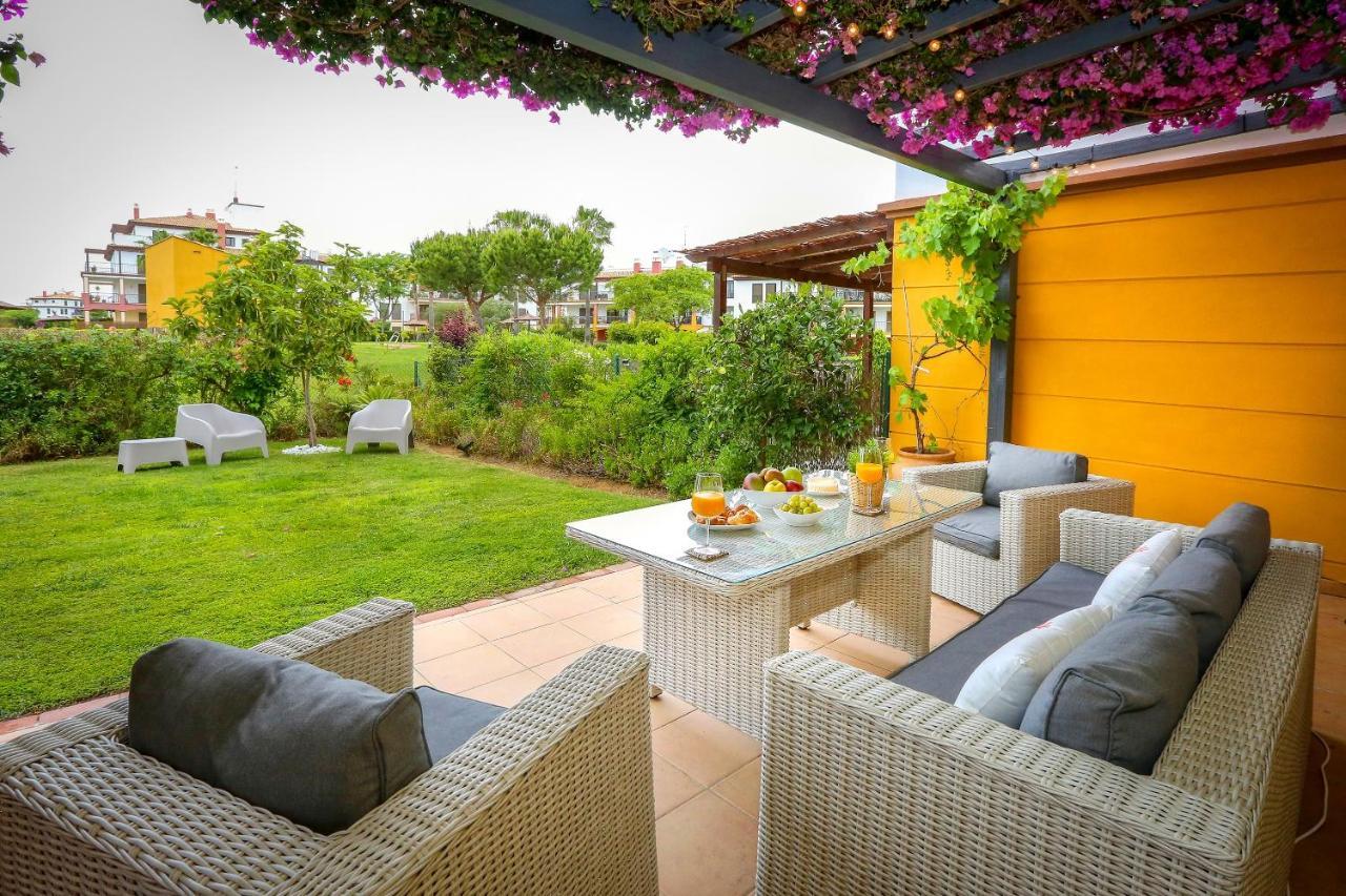 Pura Villa- Buganvillas Ayamonte Exterior photo